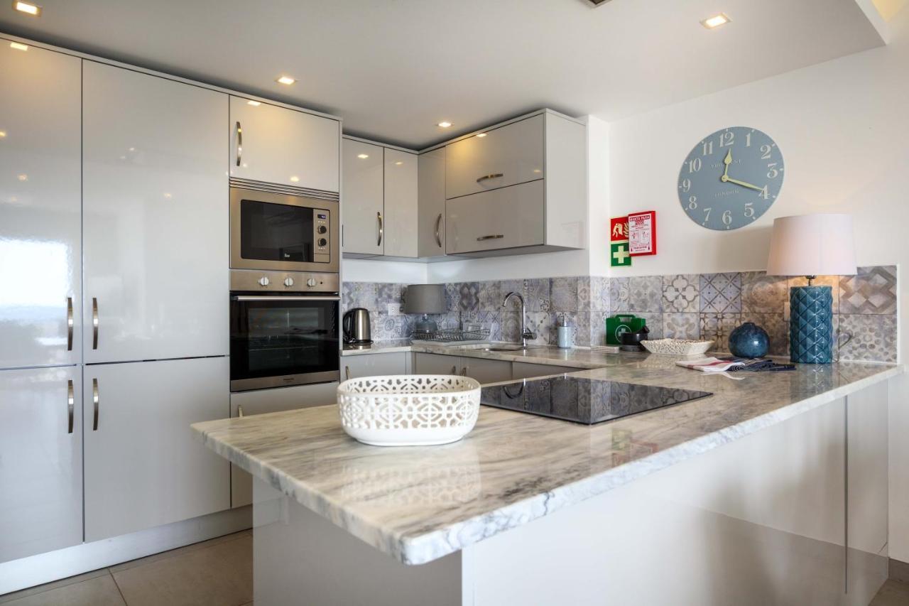 Waterside 3 Bedroom Sea View Senhora da Luz 외부 사진